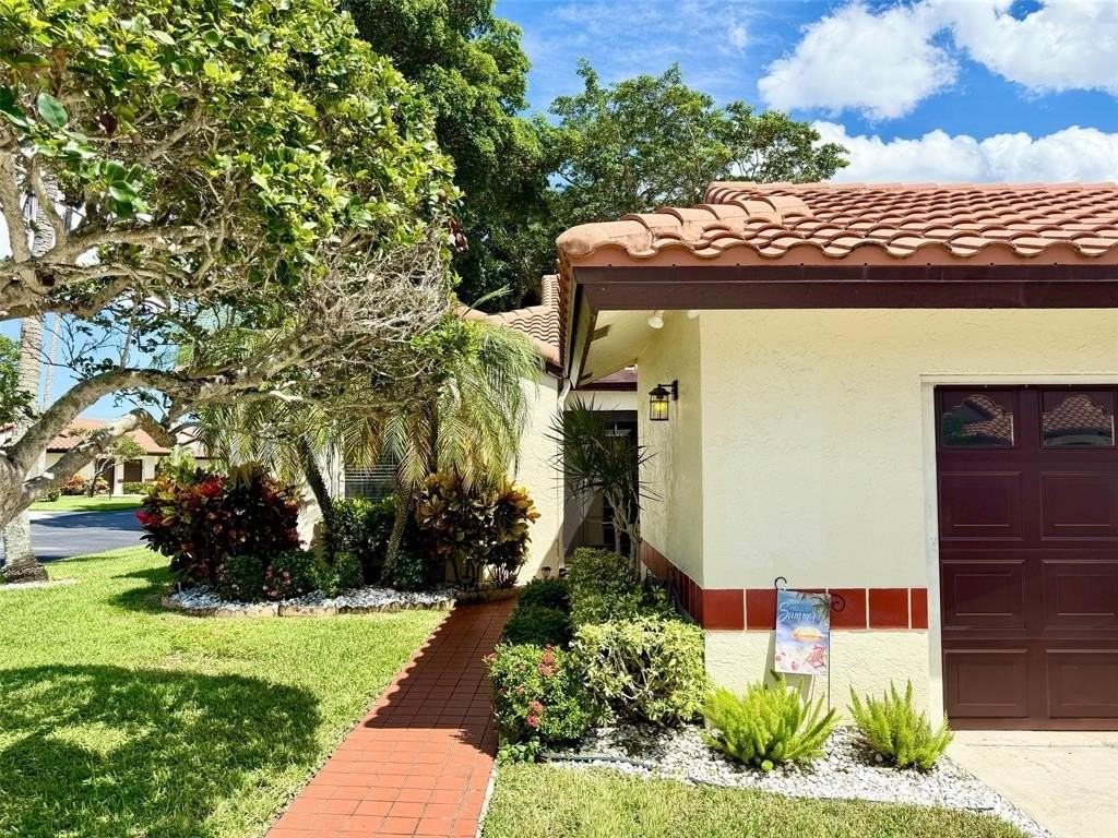 5462 Palm Springs Ln #A - Photo 2 of 50