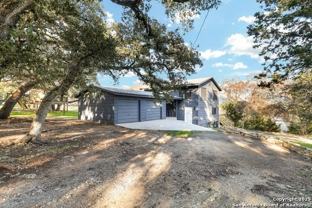 1122 Oakridge Ln - Photo 1 of 1