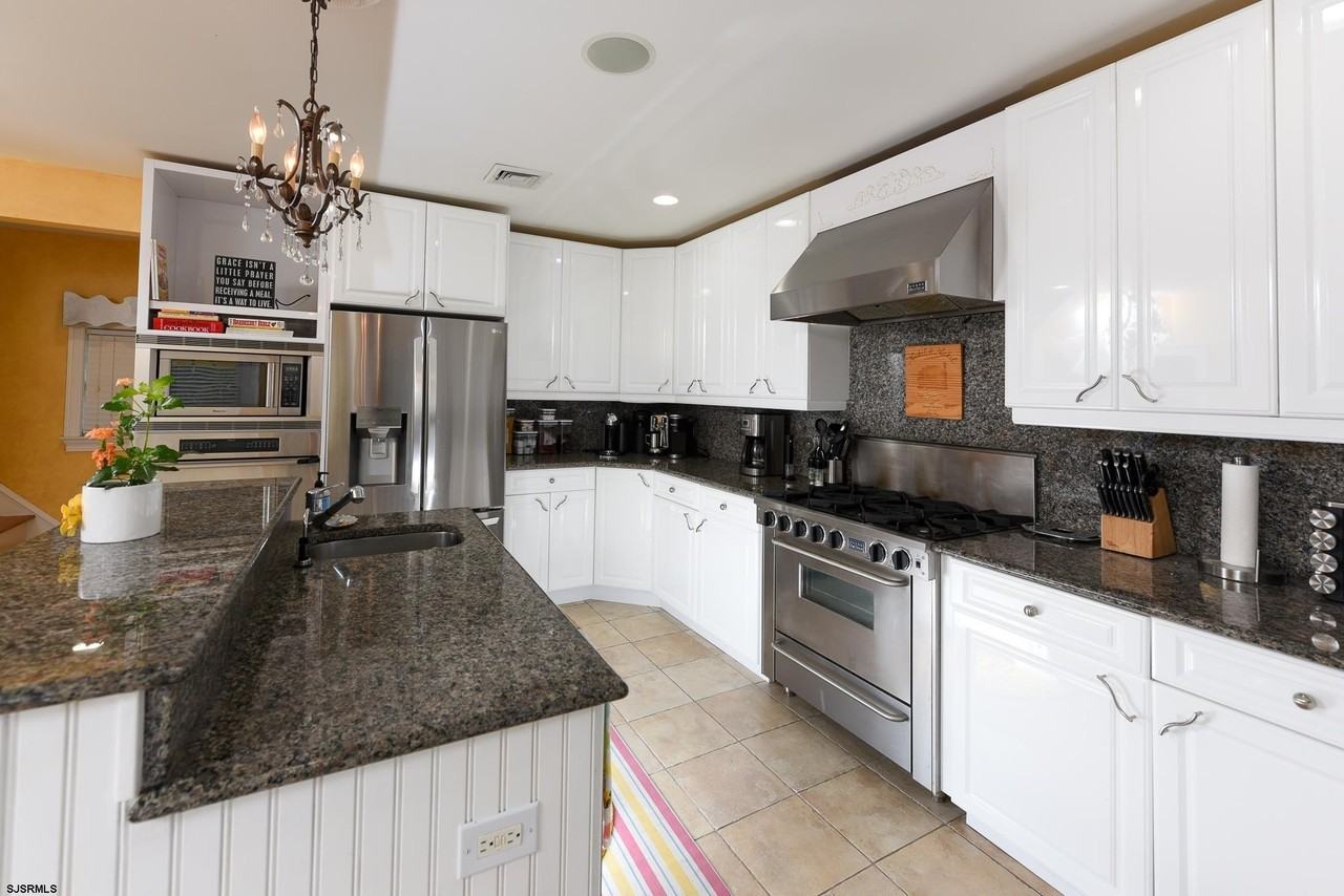 5501 Atlantic Ave - Photo 6 of 41