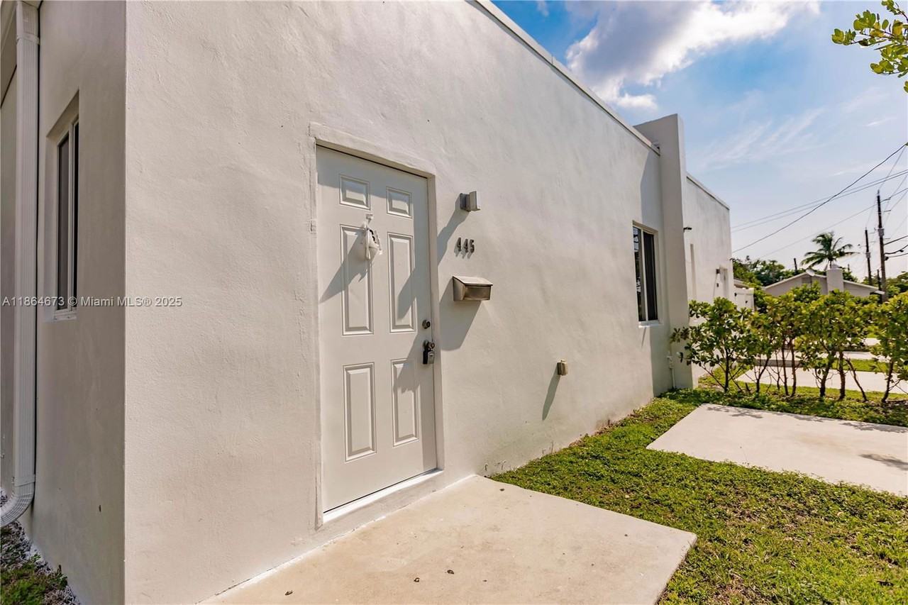 445 Nw 77th St #445 - Photo 2 of 8