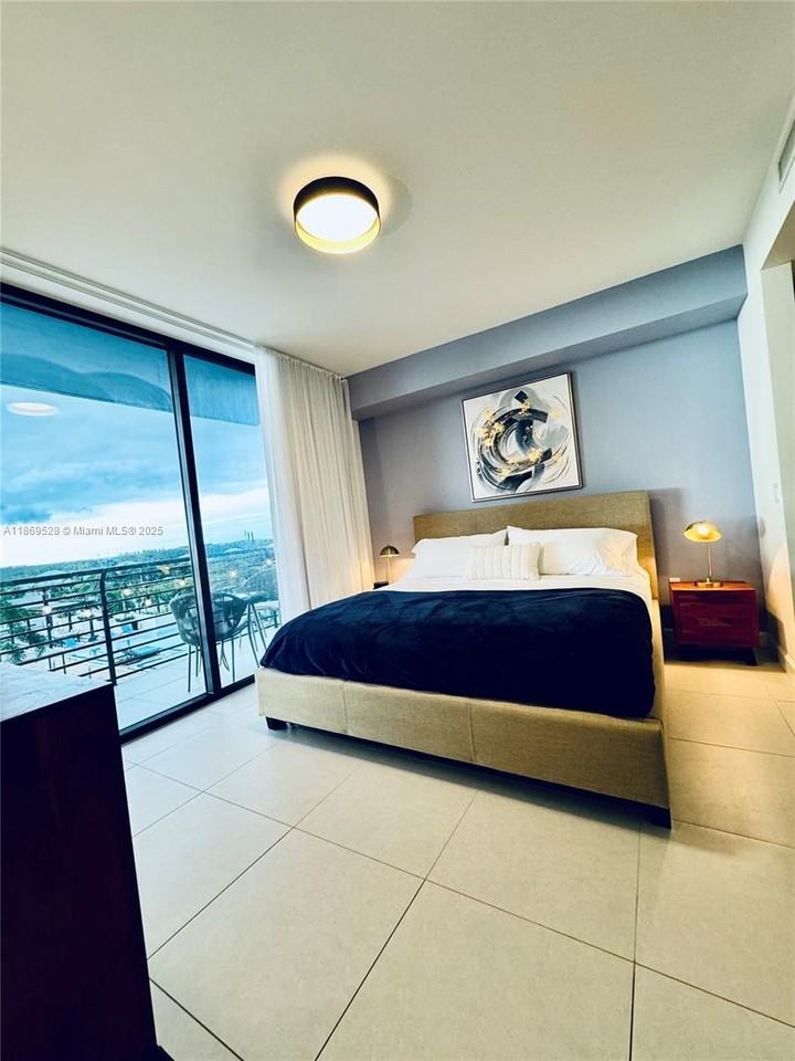 5350 Nw 84th Ave #610 - Photo 6 of 8