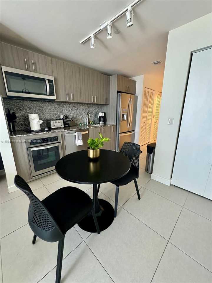 5350 Nw 84th Ave #610 - Photo 7 of 8