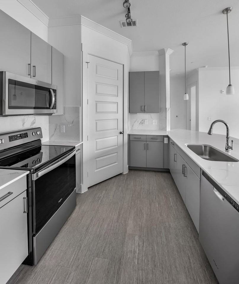 2111 N Austin Ave #01-145 - Photo 3 of 6