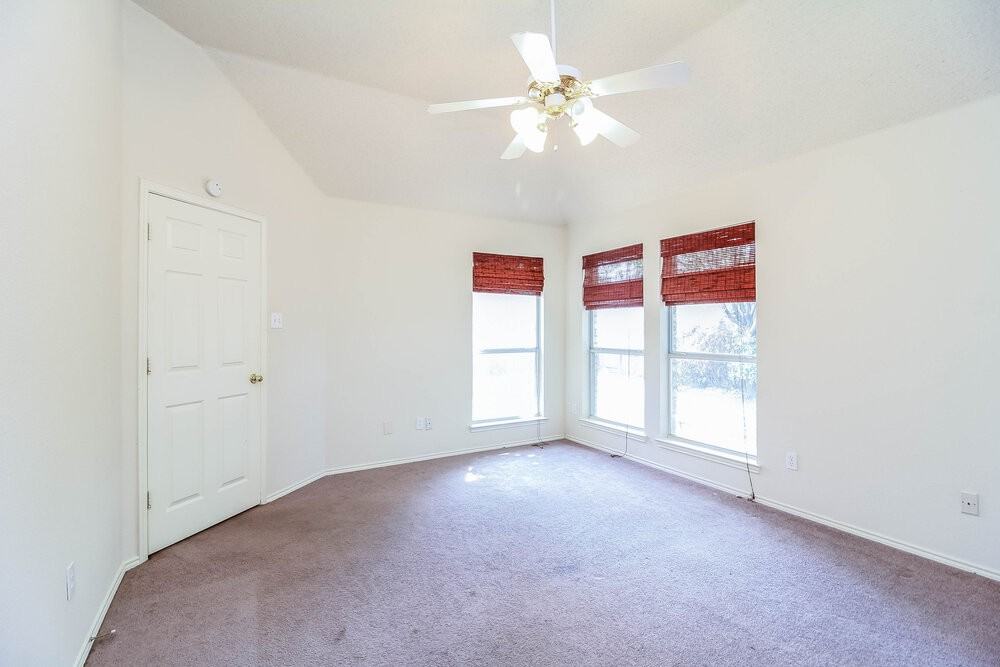 216 Stone Creek Blvd - Photo 7 of 16