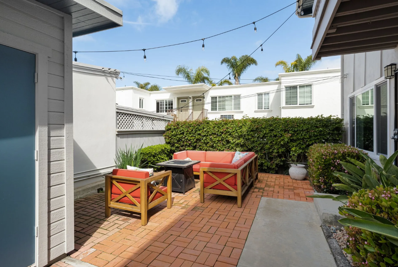 Studio6 - Photo 2 of 3