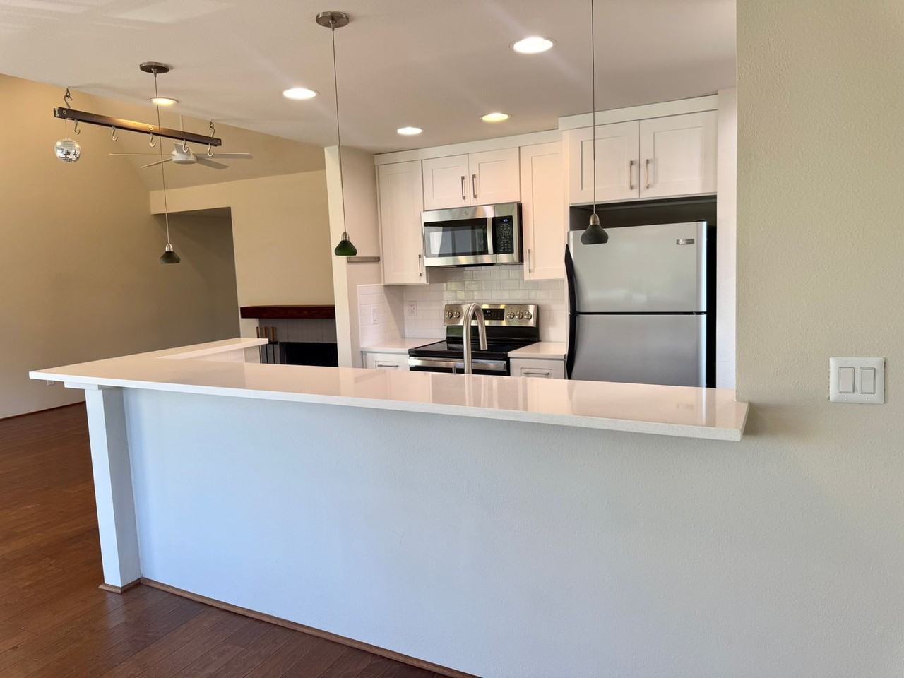 3218 80th Ave Se #5 - Photo 3 of 20