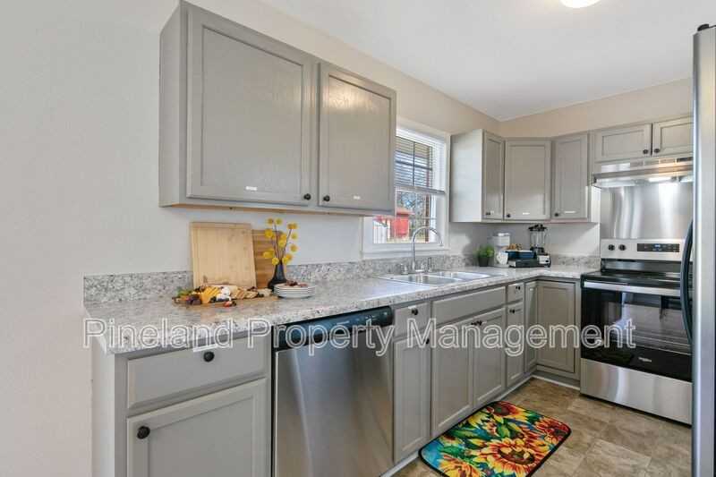 6022 Elstree Pl - Photo 6 of 17