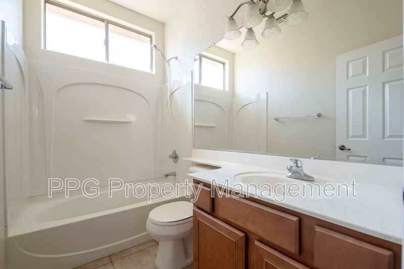 14555 W Ventura St - Photo 3 of 20