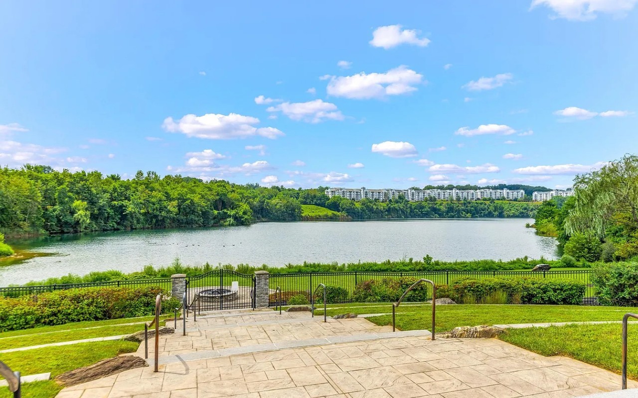 3100 Stone Cliff Dr - Photo 2 of 9