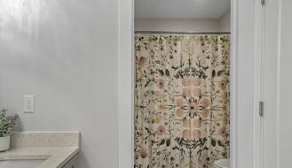 627 Fairview Ave Ne - Photo 1 of 1