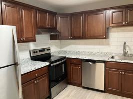 featured image of 1000 Lexington St #15