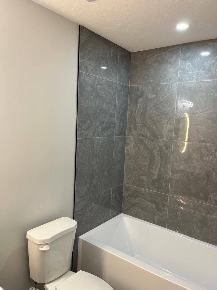 115 Creekview Gardens Southwest - Photo 3 of 12