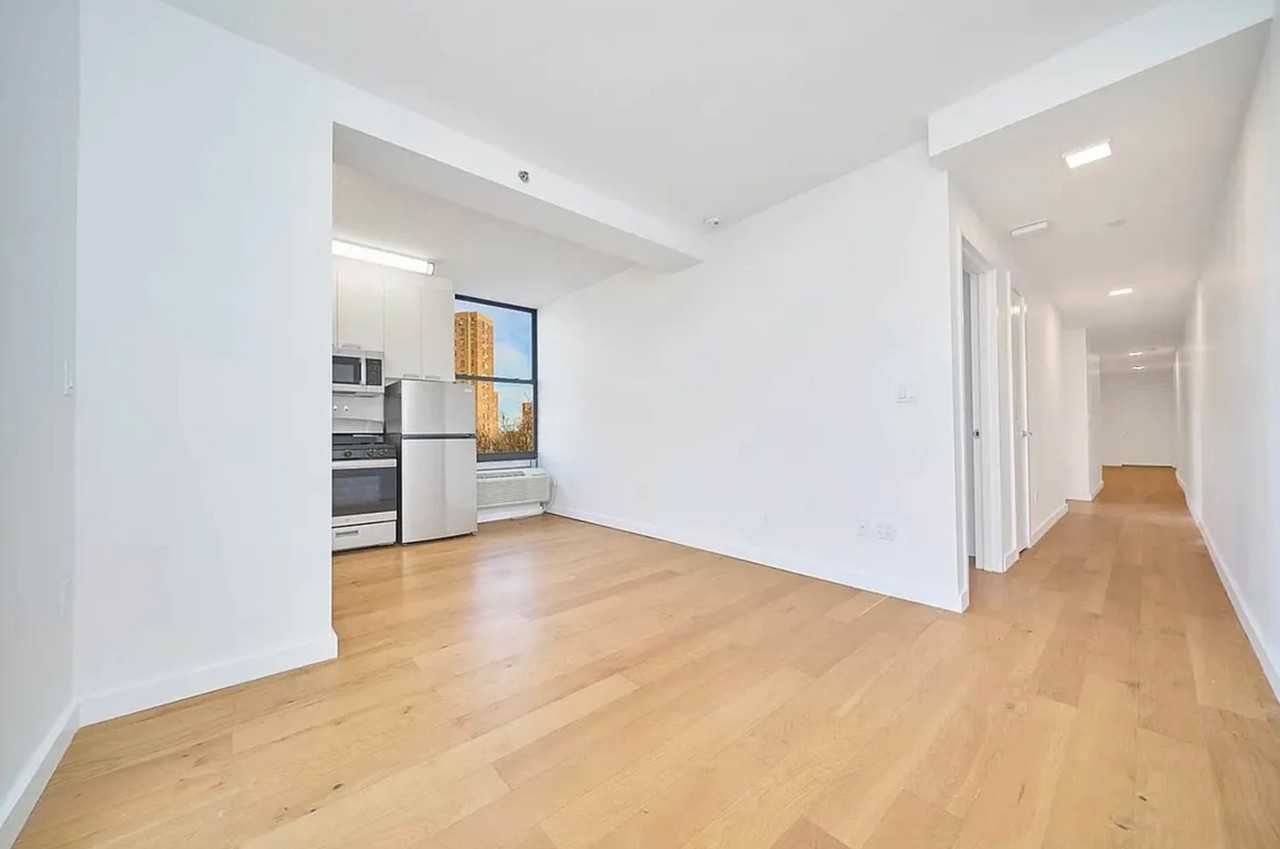 2338 2nd Ave #7A - Photo 3 of 14