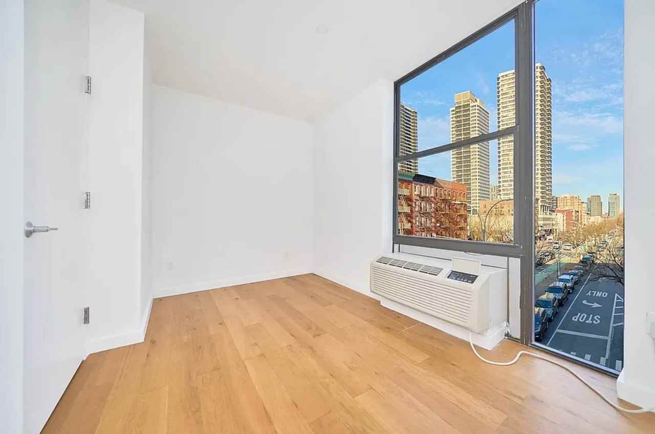 2338 2nd Ave #7A - Photo 7 of 14