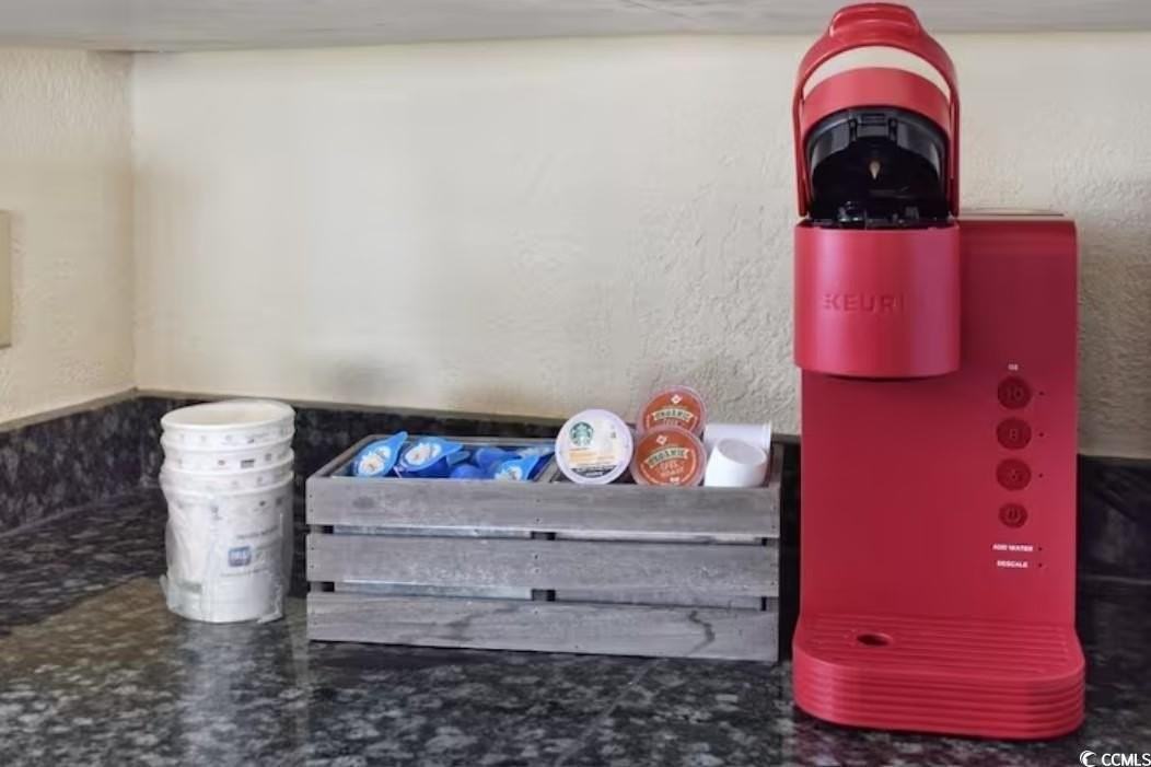 1522 S Ocean Blvd - Photo 4 of 23