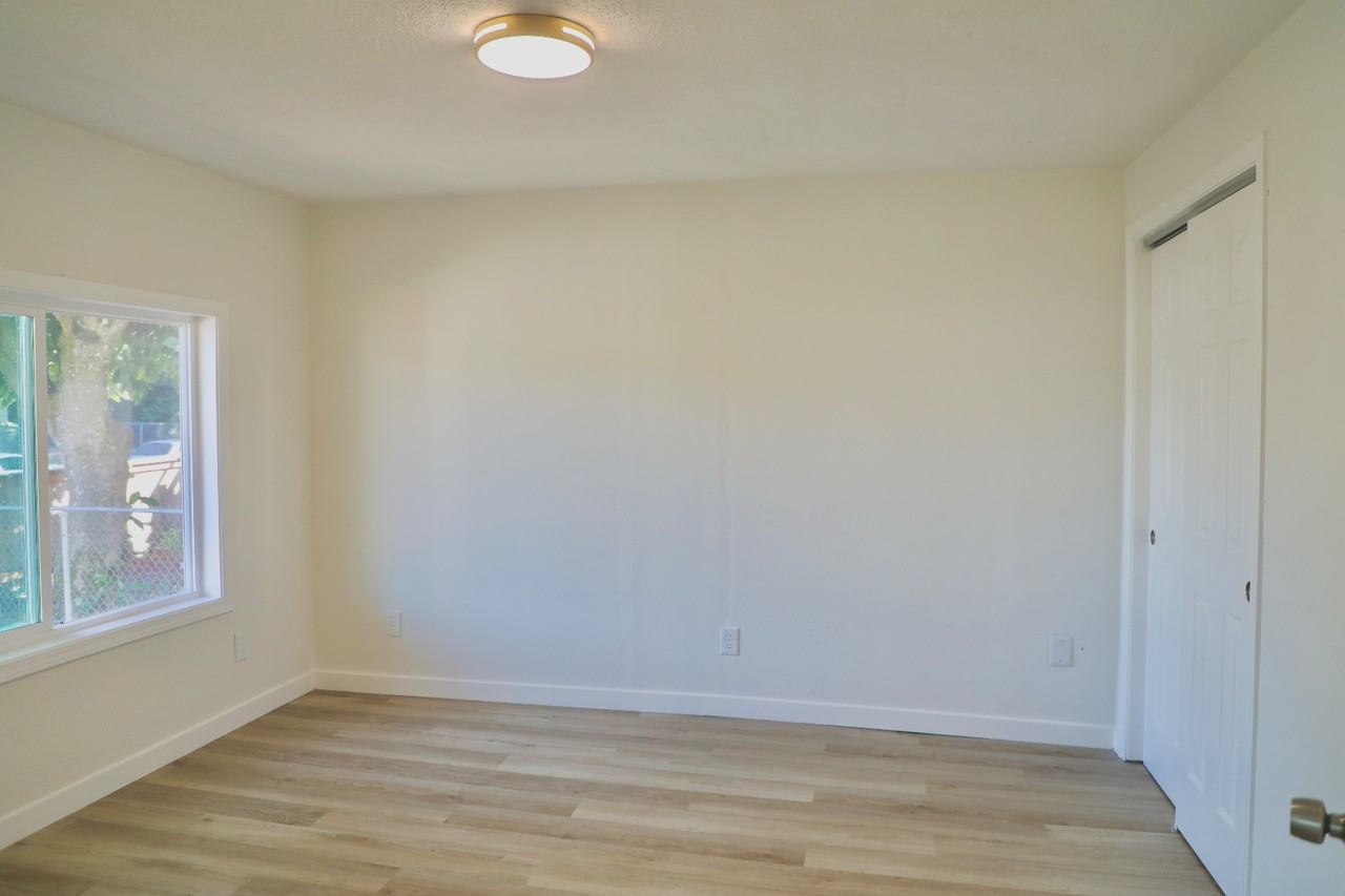 357 19th Ave - Photo 3 of 20