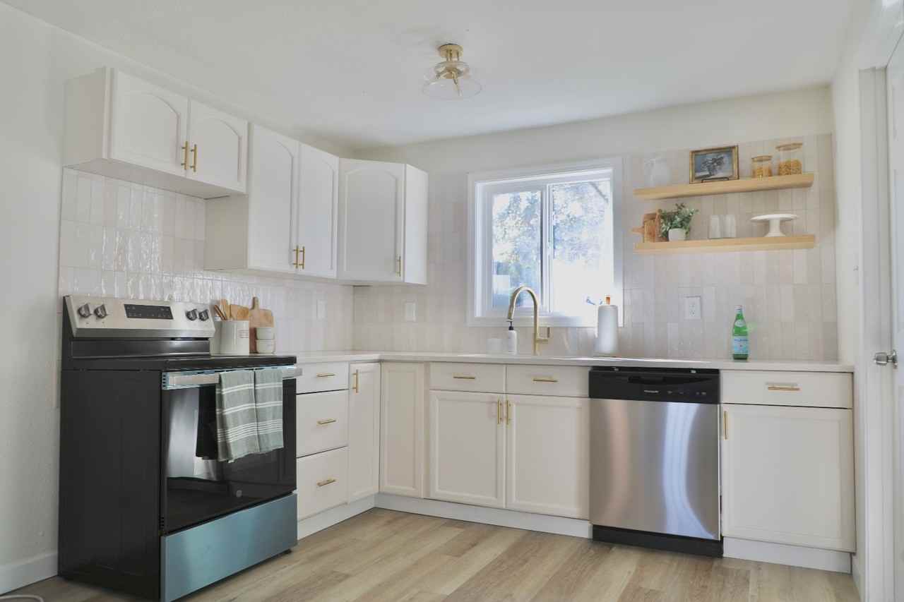 357 19th Ave - Photo 7 of 20