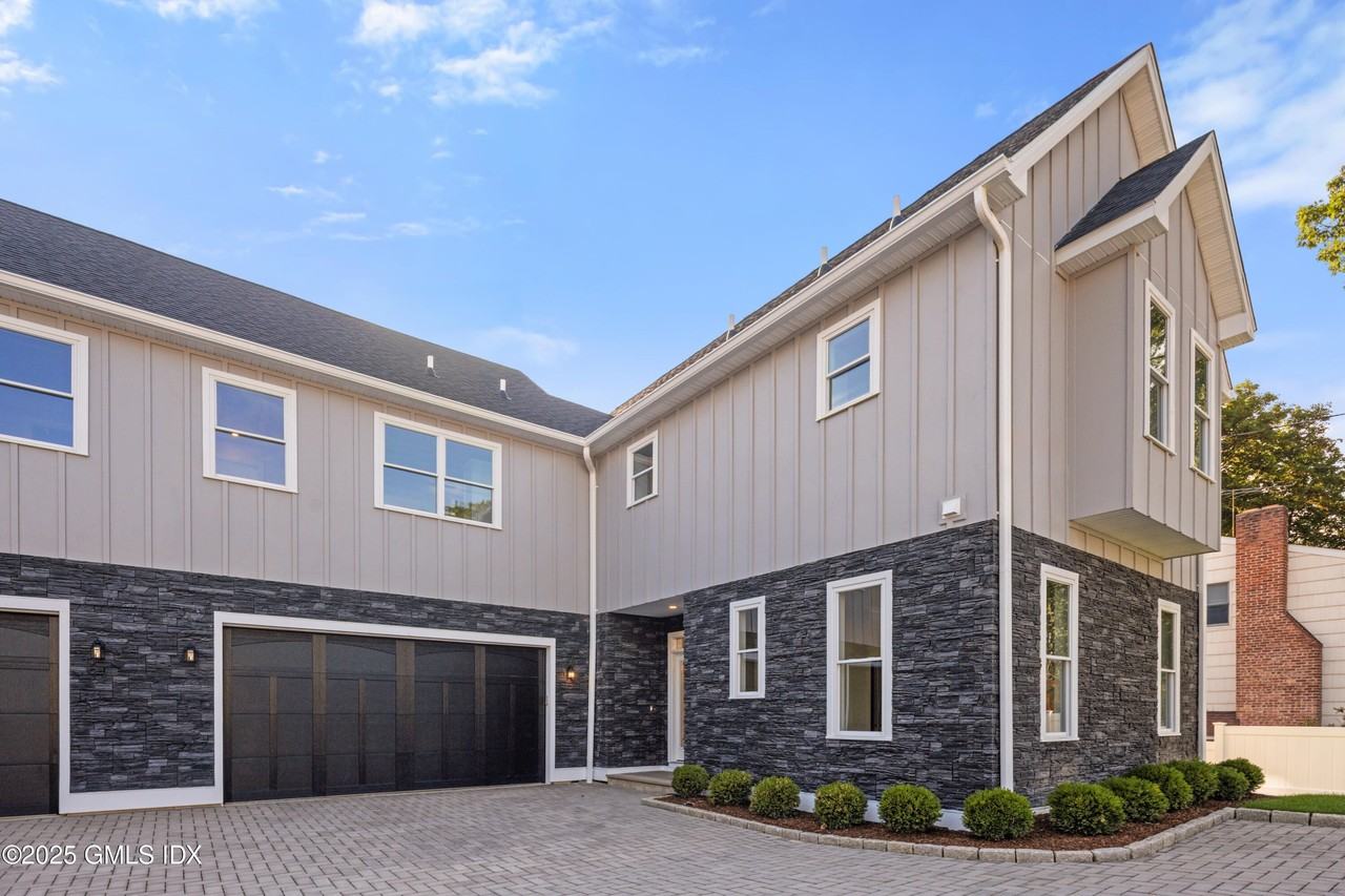 10 Highland Pl #B - Photo 2 of 33