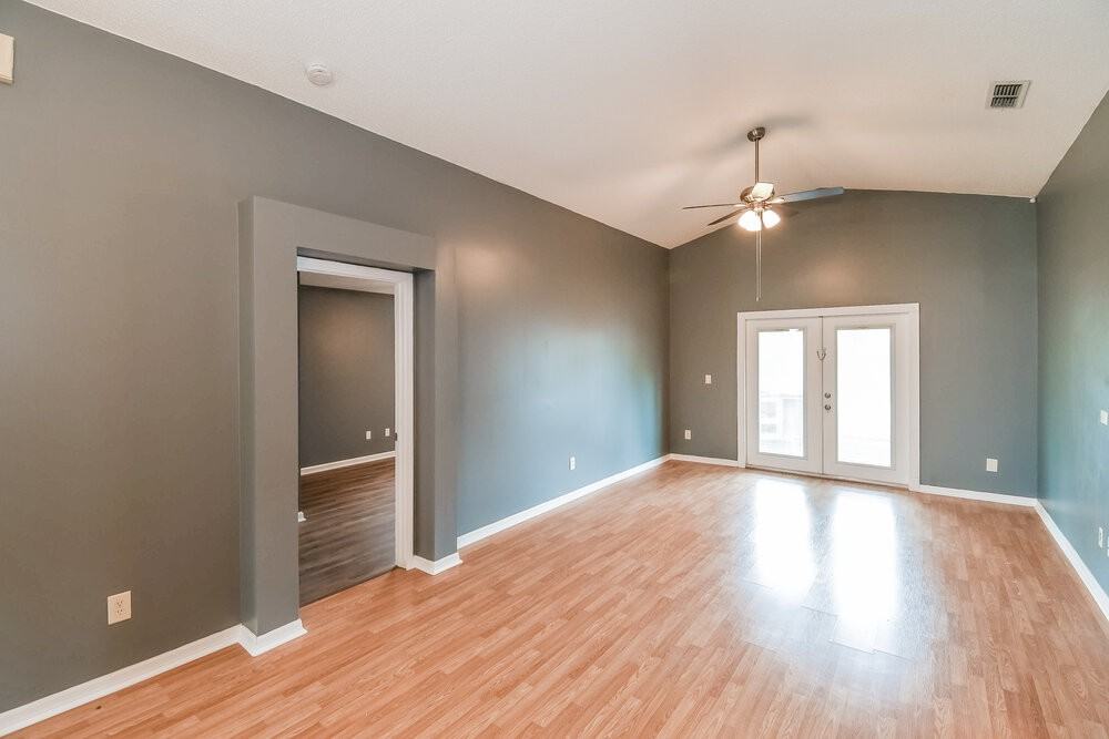 1531 Slash Pine Ct - Photo 5 of 16