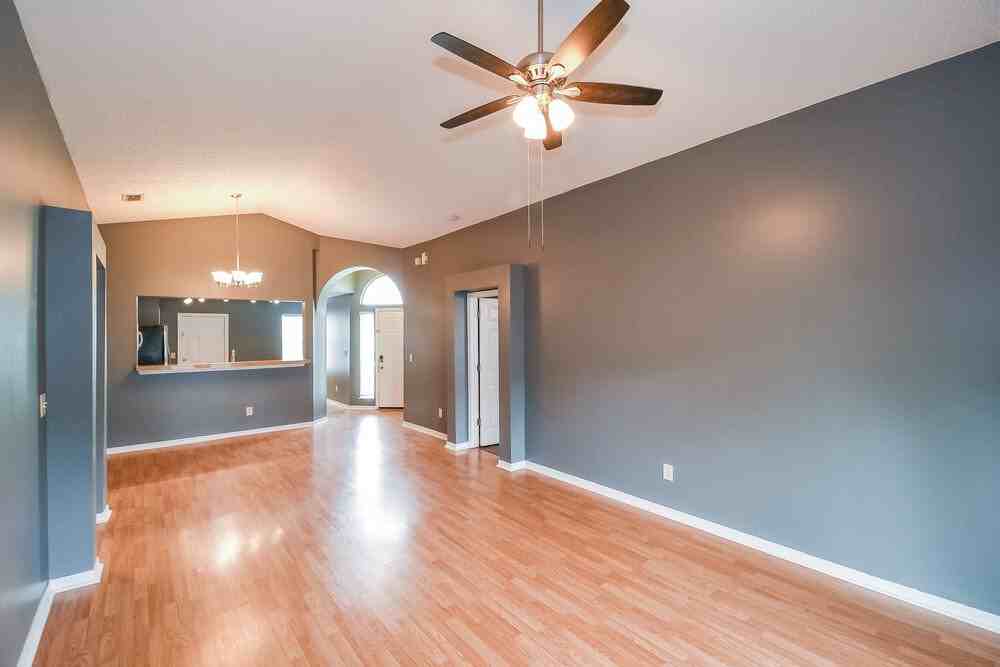 1531 Slash Pine Ct - Photo 6 of 16