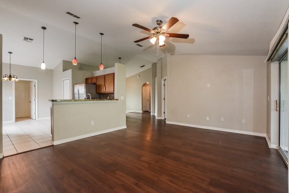 183 Brightview Dr - Photo 4 of 16