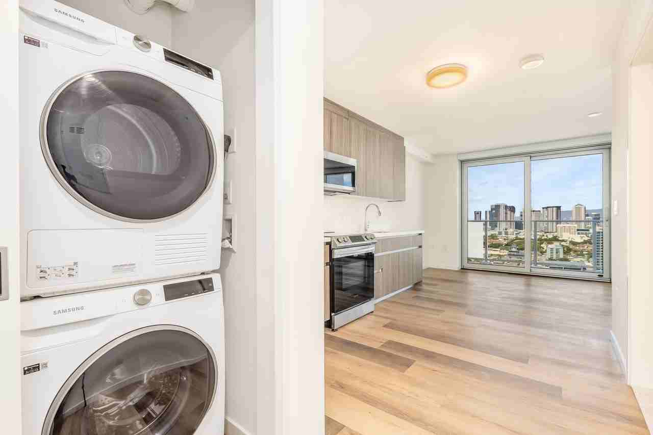 1515 Liona St #2410 - Photo 4 of 35