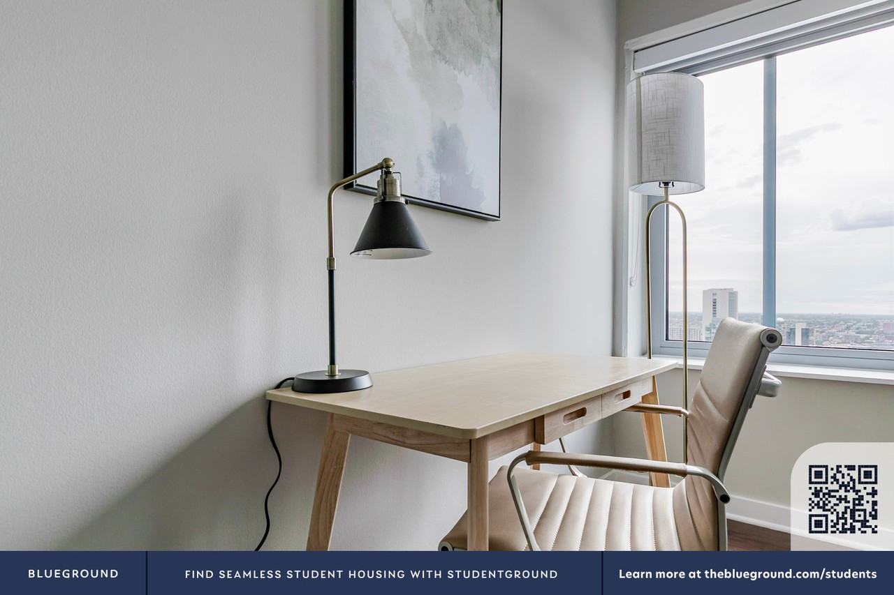 121 W Chestnut St #1292 - Photo 7 of 37