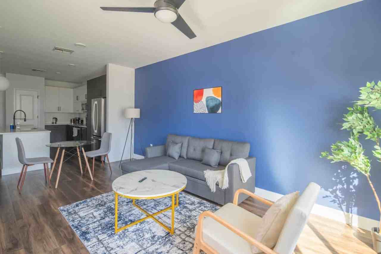 688 W 1st St #1263088P - Photo 5 of 35