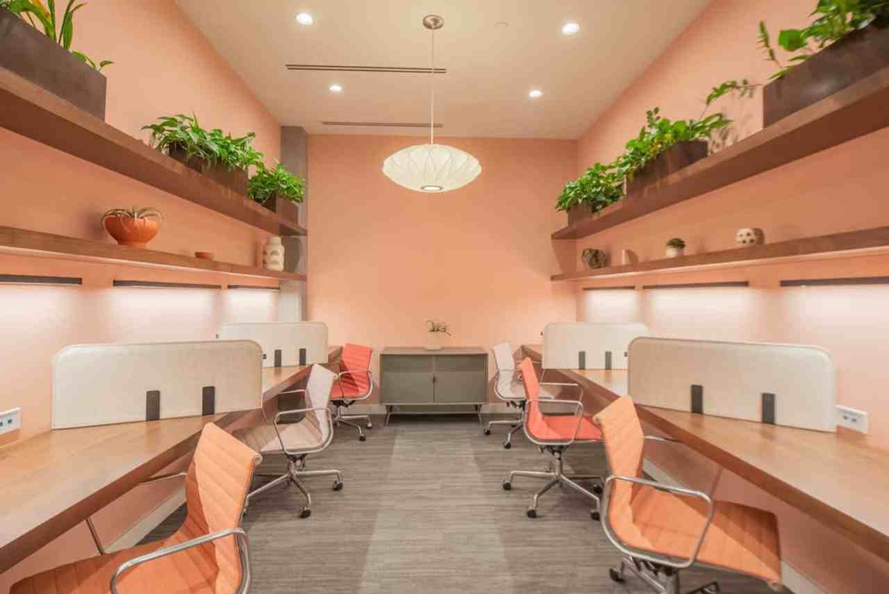 688 W 1st St #1263088P - Photo 6 of 35