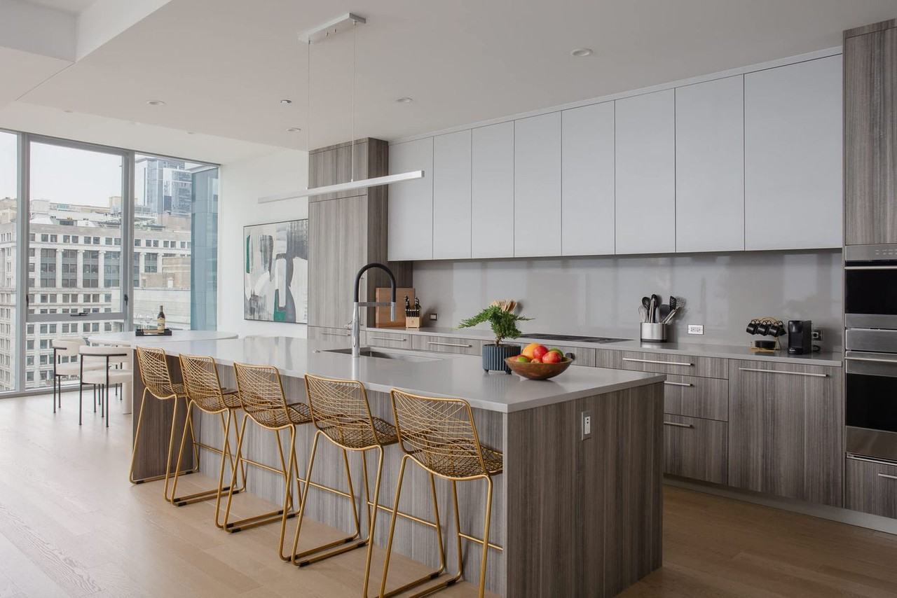 60 East Randolph Street - Photo 3 of 48