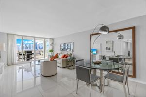 featured image of 1717 N Bayshore Dr