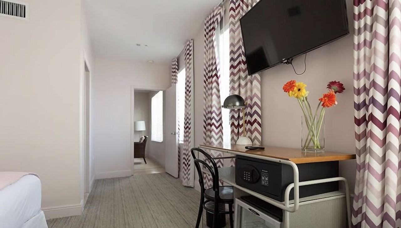 956 Washington Avenue - Photo 7 of 28