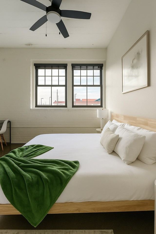 215 N Santa Fe St #1302543P - Photo 2 of 19