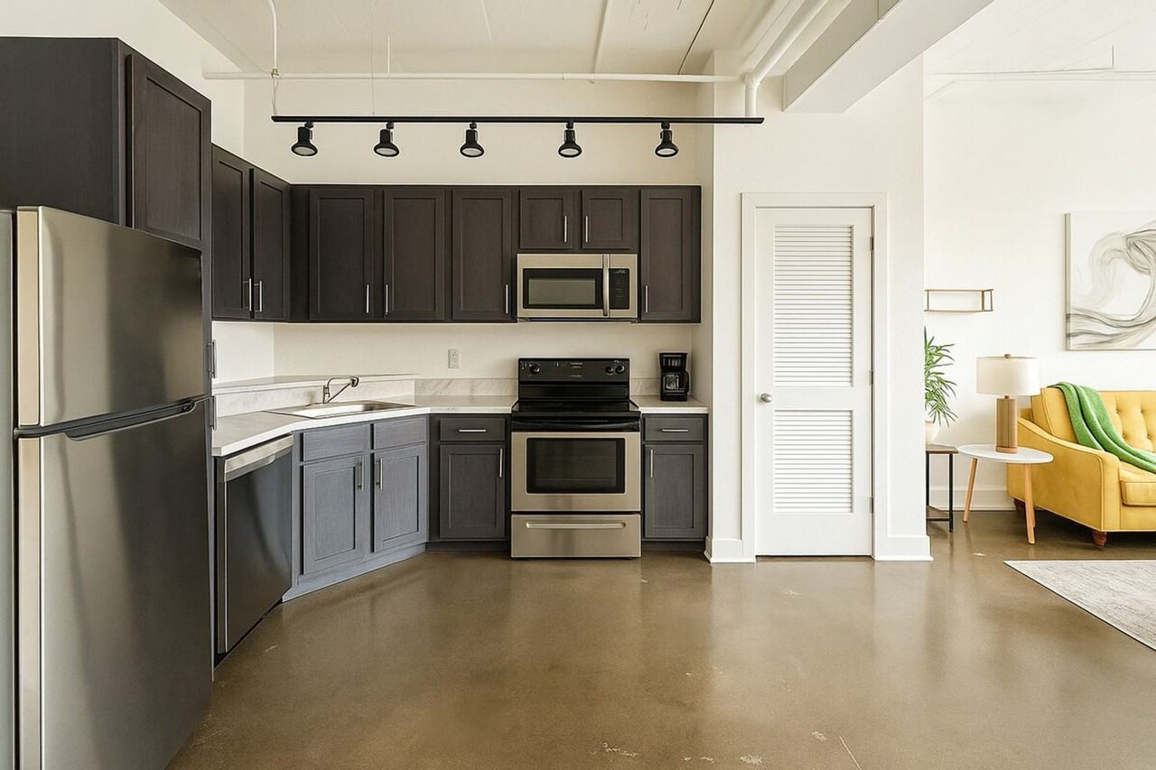 215 N Santa Fe St #1302543P - Photo 3 of 19