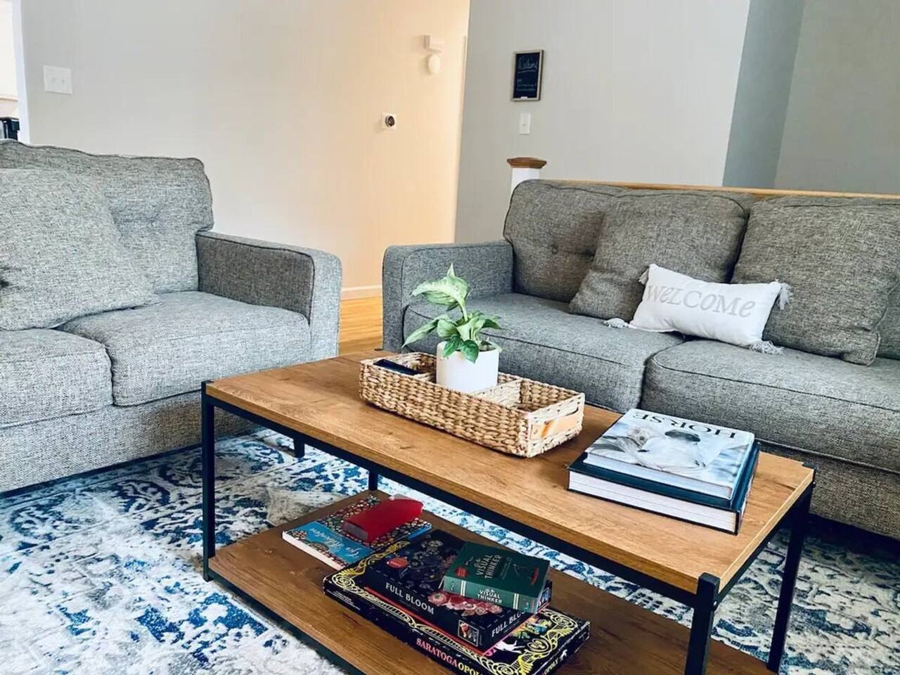 19 Curt Blvd #1302145P - Photo 3 of 44