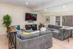 featured image of 70 Lake Avenue