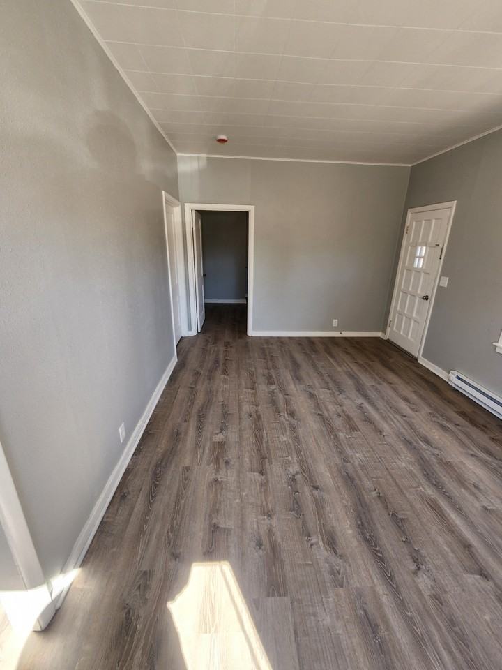 1201 N Broadway #2