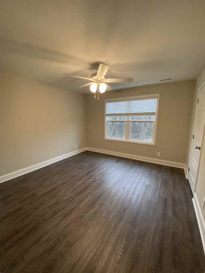 1023 Glenkirk Dr #D - Photo 2 of 20