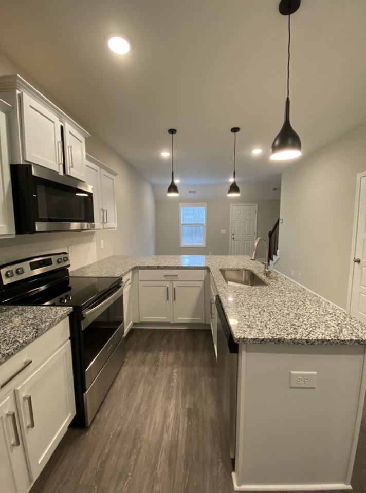 1023 Glenkirk Dr #D - Photo 5 of 20