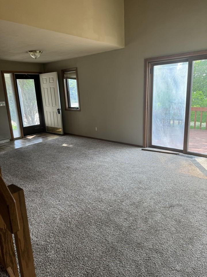 8 Continental Ct - Photo 2 of 27