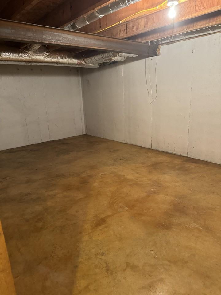8 Continental Ct - Photo 5 of 27