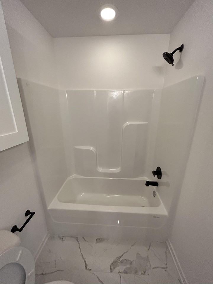 1420 E Huntsville Rd #2 - Photo 7 of 10