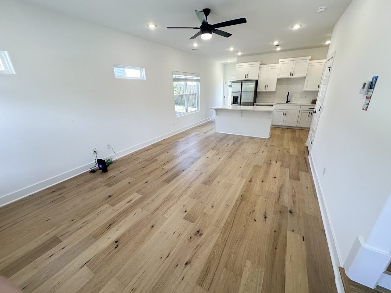 1254 W Hendrix St #2 - Photo 3 of 15