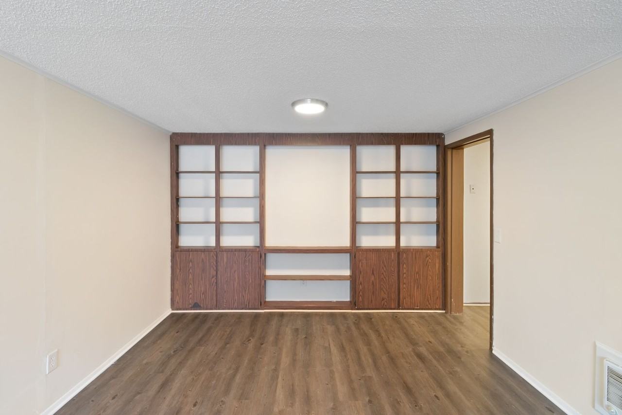 Forest View Apartments (Metro Lansing Investments LLC) - Photo 5 of 45