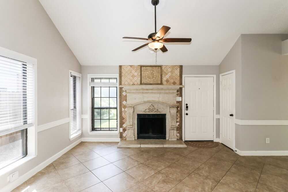 4210 Hawk Meadow Dr - Photo 4 of 16