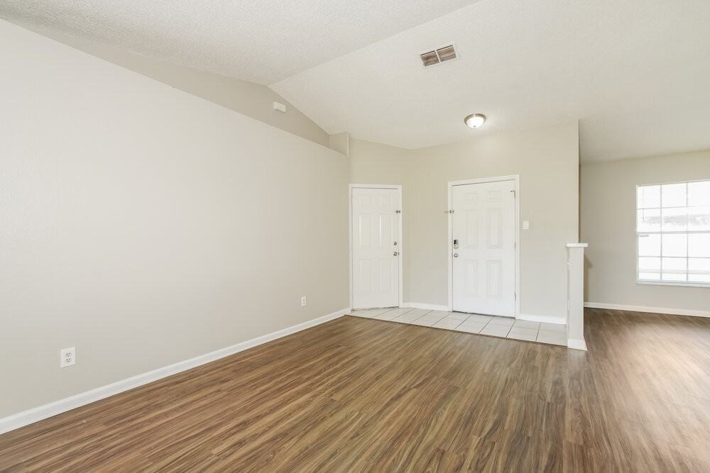 646 Jaguar Court - Photo 5 of 25