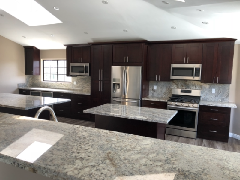 1824 Queens Way - Photo 3 of 23