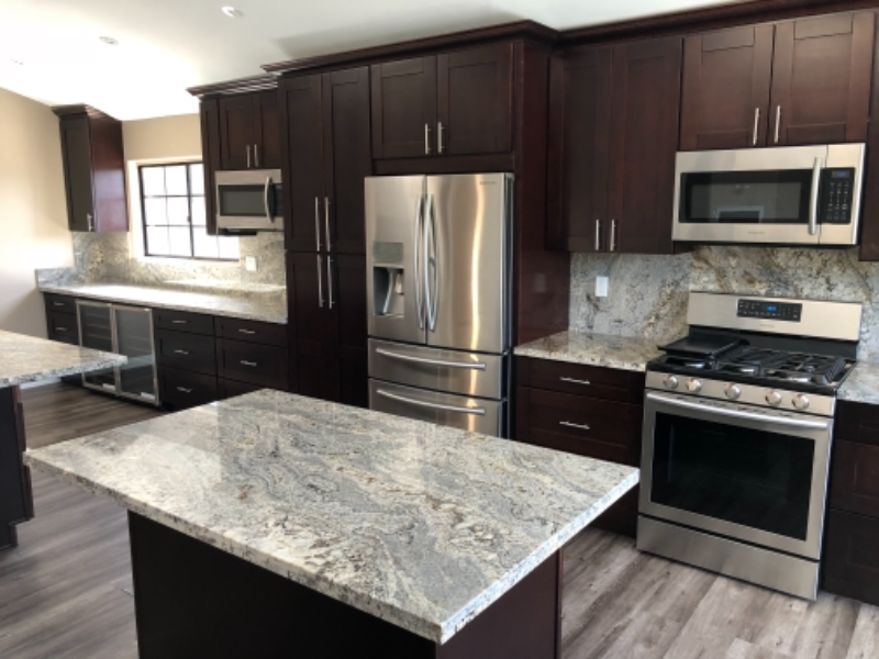 1824 Queens Way - Photo 6 of 23