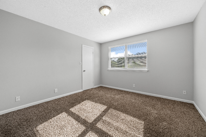 813 Golfview Pl #B - Photo 7 of 11