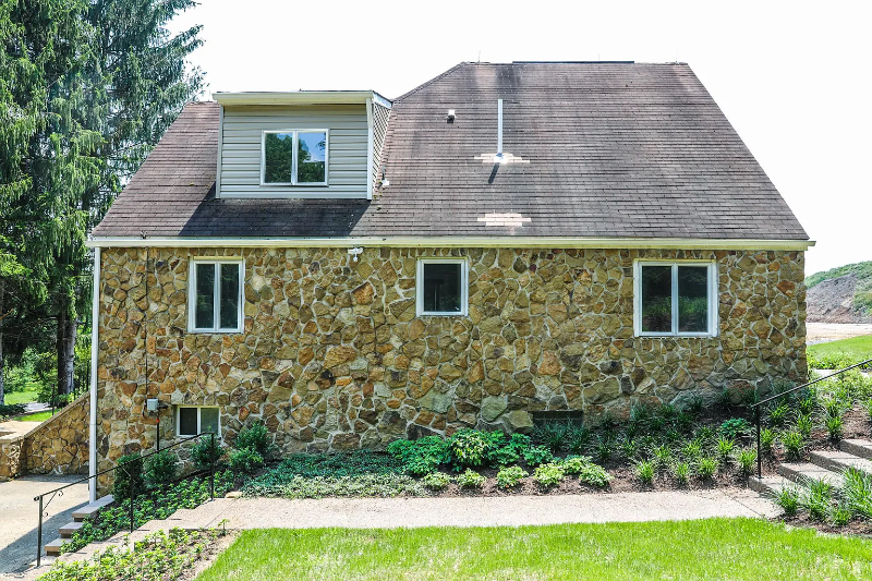 3981 Willow Creek Dr - Photo 5 of 20